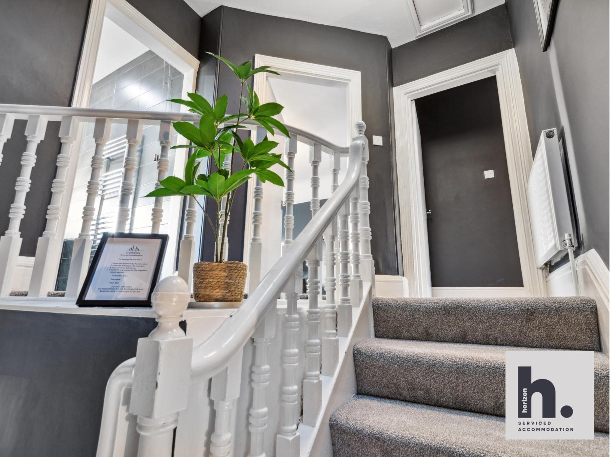 Free Parking - Penthouse - Business Stays - Relocating - St Harrogate Eksteriør bilde